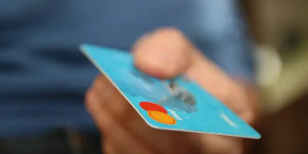 Mejores tarjetas de crédito para jóvenes: ¿cuáles son las mejores opciones?