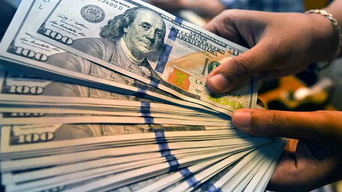 Imagen destacada del artículo El dólar paralelo en tiempo real: actualización constante de la cotización este viernes 30 de junio en Argentina
