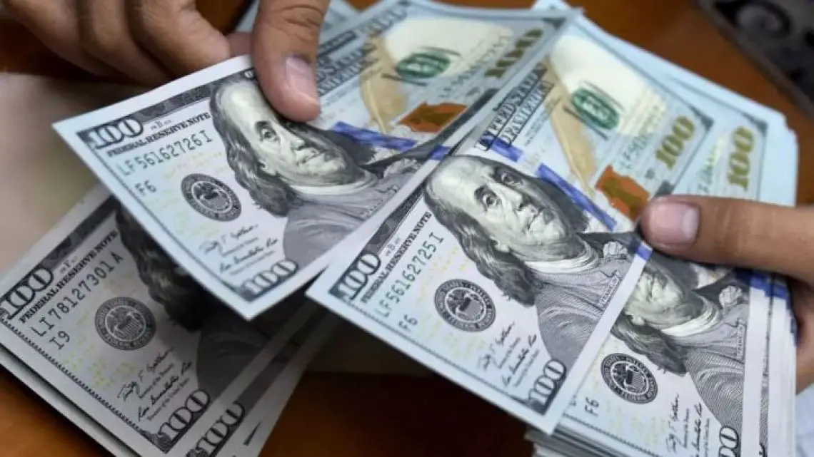 Imagen destacada del artículo Dólar blue hoy: el valor de cierre de la divisa en el mercado informal, lunes 26 de junio