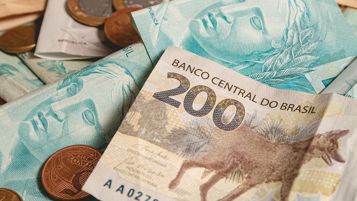 Imagen destacada del artículo Valor del dólar blue hoy: ¿a qué precio se encuentra este viernes 21 de julio de 2023?