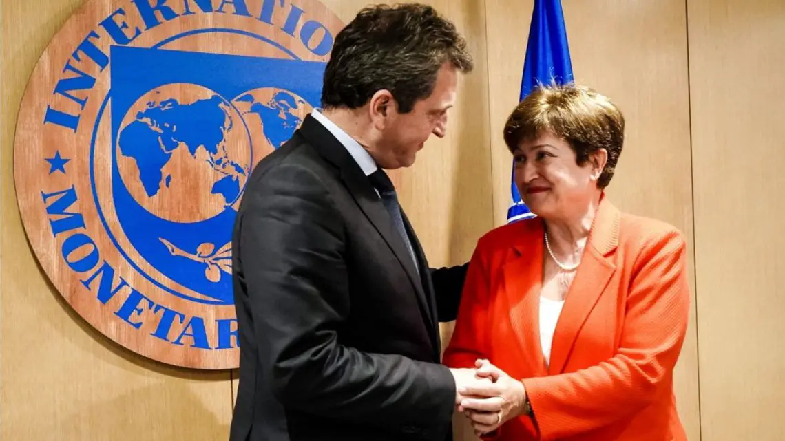 Imagen destacada del artículo Massa se reúne en secreto con Georgieva del FMI, acercándose a un acuerdo y negociando un conjunto de medidas