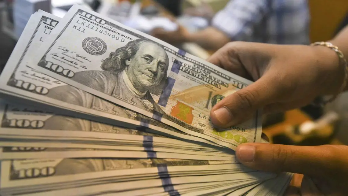 Imagen destacada del artículo El dólar paralelo del español rioplatense sigue en alza y alcanza los $516 antes del fin de semana