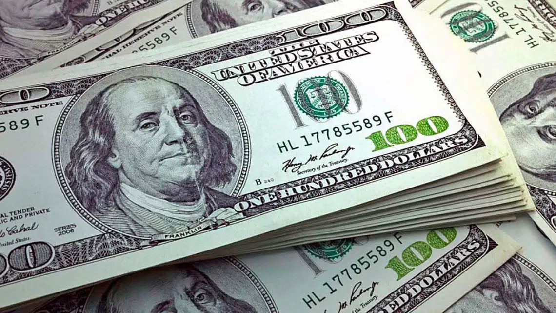 Imagen destacada del artículo El dólar negro alcanza una cifra récord de $550 luego del anuncio del preacuerdo con el FMI