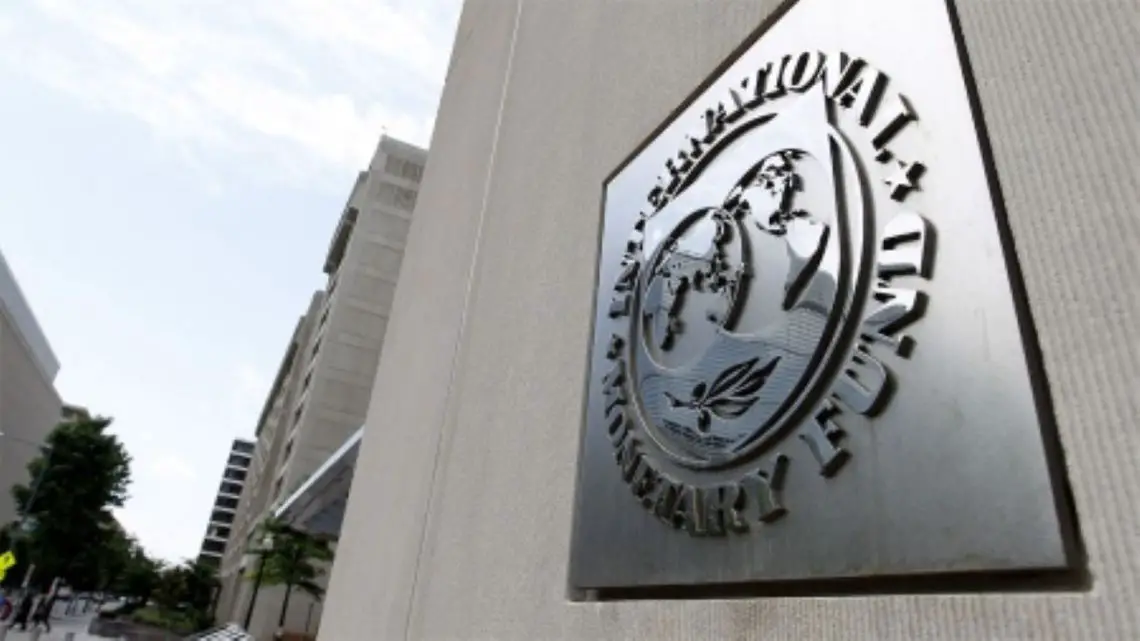 Imagen destacada del artículo El Fondo Monetario Internacional (FMI) estableció un cronograma para los desembolsos dirigidos a Argentina